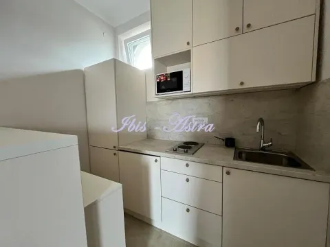 Izdavanje, jednosoban stan, 28m², Stari Grad, Beograd - image 5