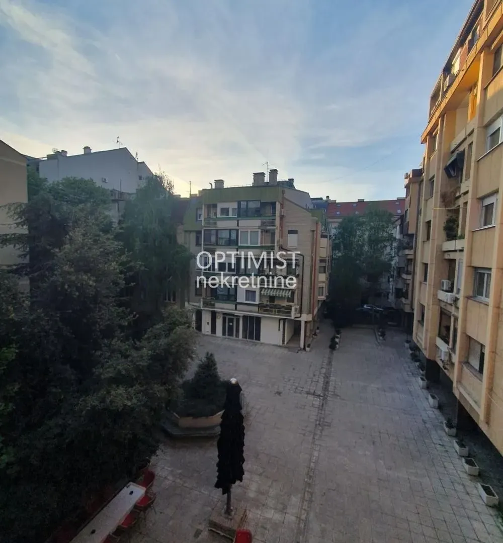 Sale, three bedroom apartment, 76m², Vračar Centar, Vračar Sve Podlokacije