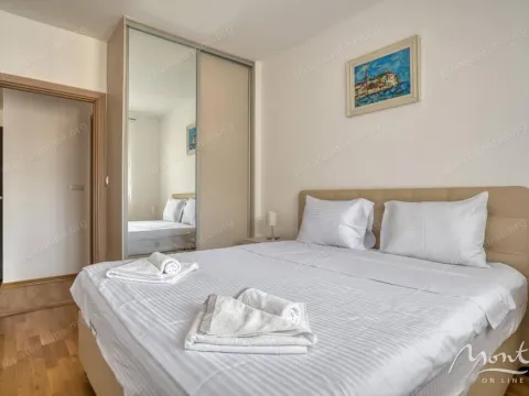 Sale, one bedroom apartment, 44m², Budva, Crna Gora - image 11