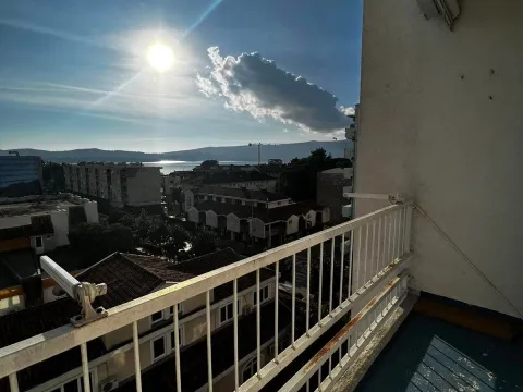 Rent, two bedroom apartment, 70m², Centar, Tivat - image 9