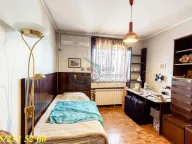 Sale, four bedroom apartment, 142m², Zemun Centar, Zemun Sve Podlokacije - image 10