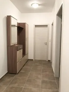 Izdavanje, dvosoban stan, 71m², Ljubović, Podgorica - image 8
