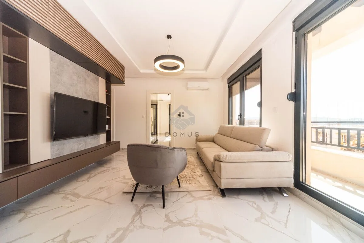 Rent, one bedroom apartment, 60m², Tivat, Crna Gora
