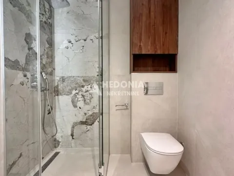 Izdavanje, trosoban stan, 65m², Vračar Sve Podlokacije, Beograd - image 13