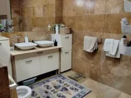 Rent, two bedroom apartment, 90m², Budva, Crna Gora - image 9