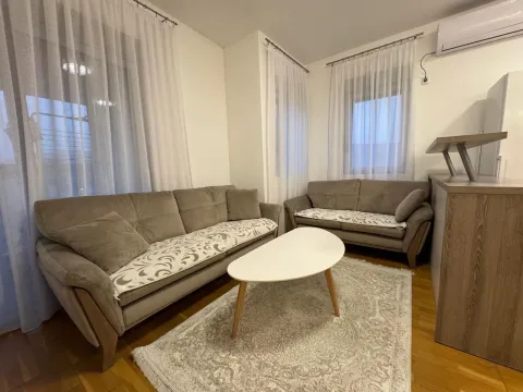 Rent, one bedroom apartment, 44m², Nova Dalmatinska, Podgorica - image 2