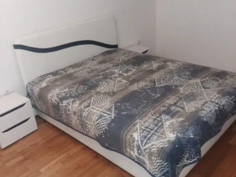 Izdavanje, jednosoban stan, 40m², Radovići, Tivat - image 4