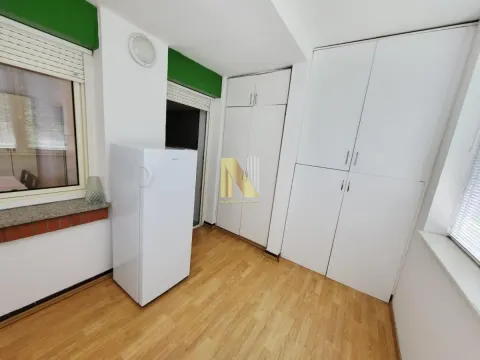 Sale, two bedroom apartment, 67m², Novo naselje, Novi Sad - image 15