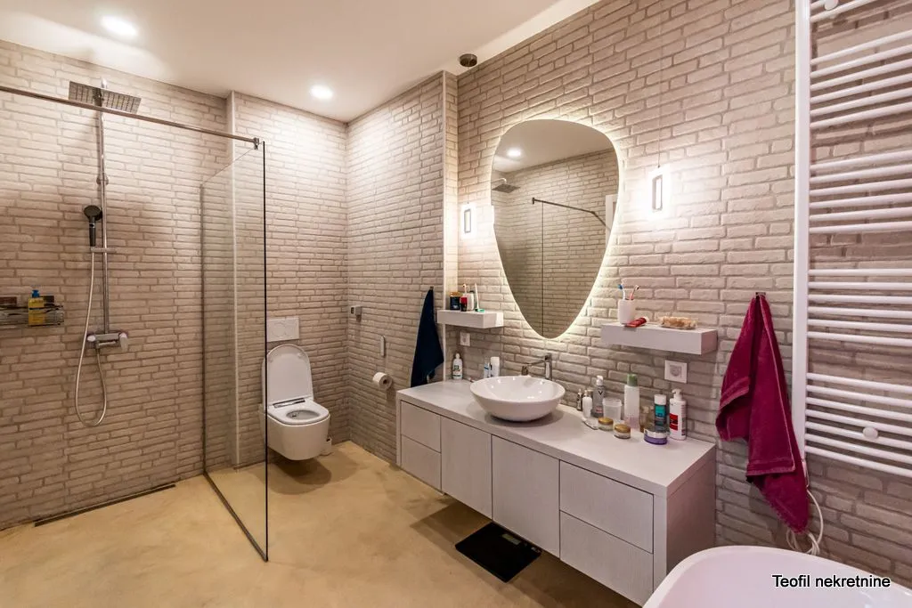 Prodaja, kuća, 380m², Belegiš, Stara Pazova