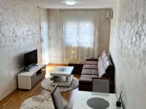 Sale, one bedroom apartment, 43m², Stari Aerodrom, Podgorica - image 8