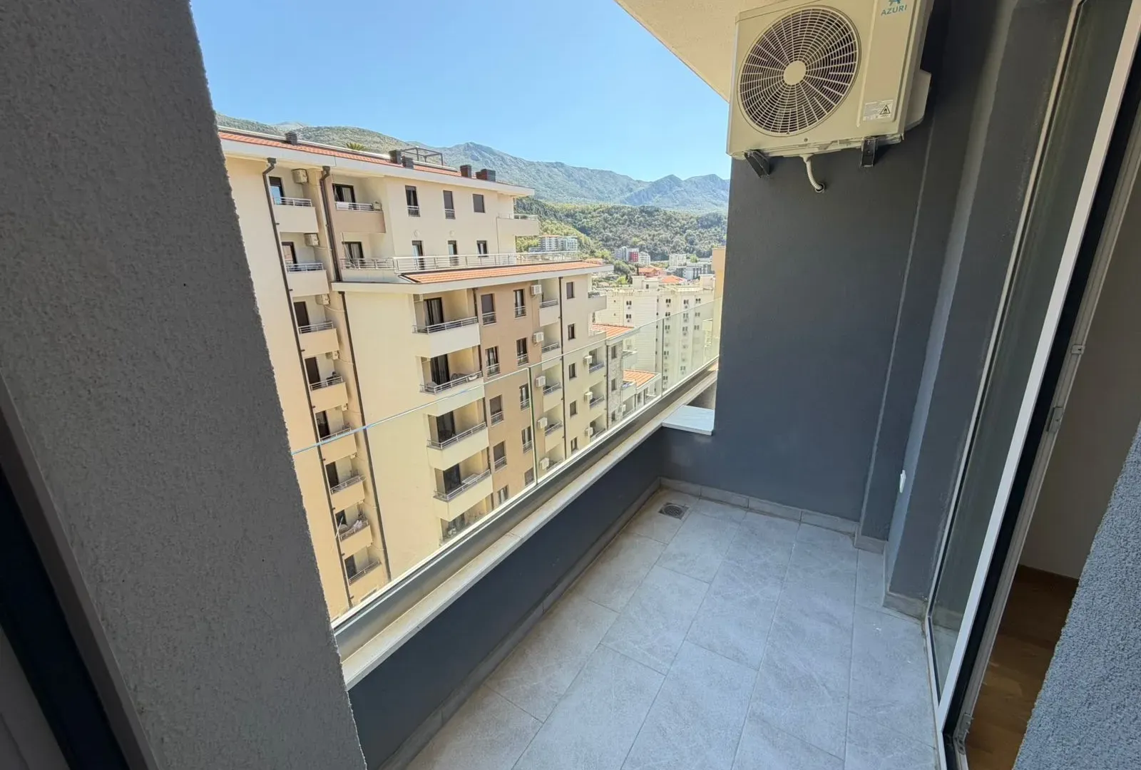 Sale, one bedroom apartment, 44m², Bečići, Budva