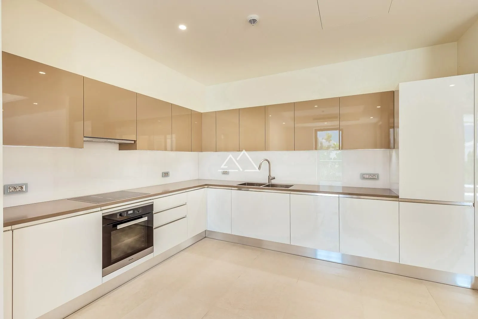 Prodaja, dvosoban stan, 171m², Portonovi, Herceg Novi