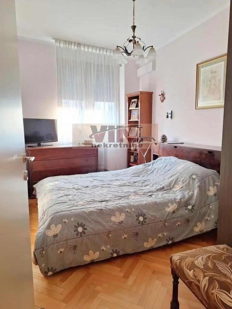 Sale, four bedroom apartment, 100m², Zvezdara Sve Podlokacije, Beograd