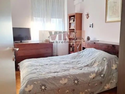 Prodaja, četvorosoban stan, 100m², Zvezdara Sve Podlokacije, Beograd - image 8