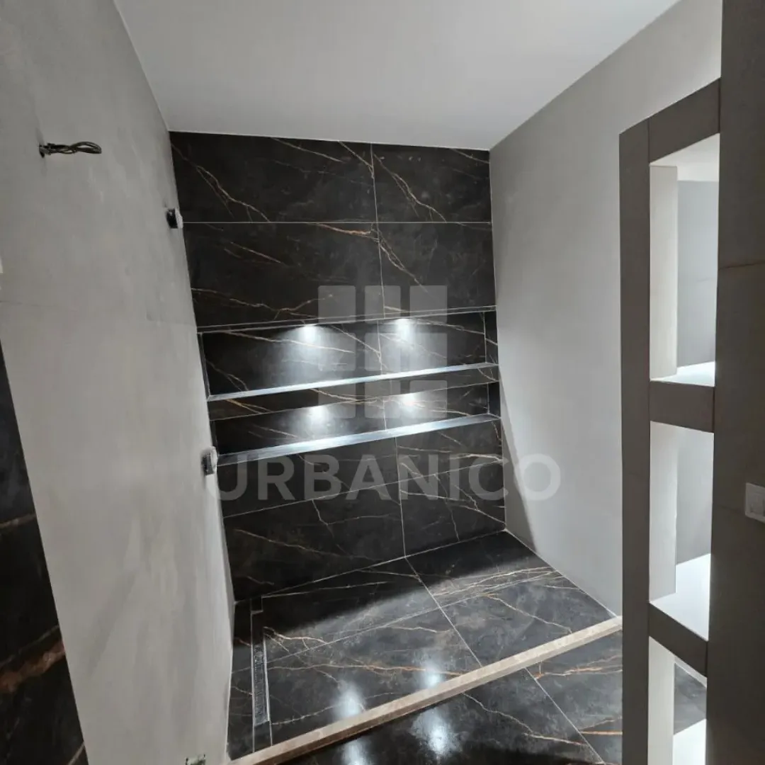 Prodaja, dvosoban stan, 72m², Stari Aerodrom, Podgorica
