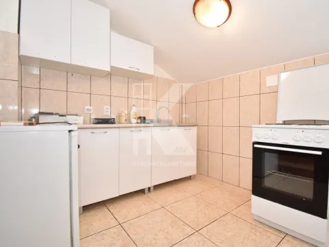 Izdavanje, jednosoban stan, 71m², Vezirov Most, Podgorica - image 3