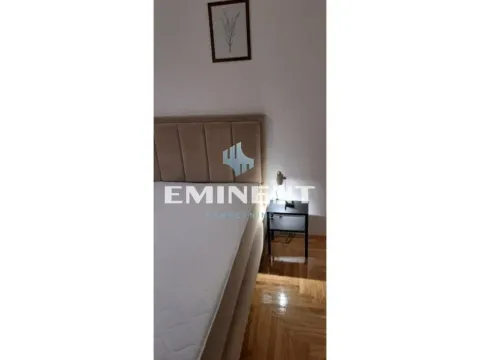 Izdavanje, dvosoban stan, 40m², Kalenić Pijaca, Vračar Sve Podlokacije - image 11