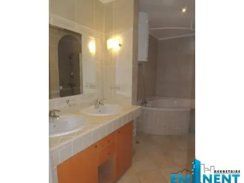 Izdavanje, stan, 203m², Vračar Hram, Vračar Sve Podlokacije - image 12