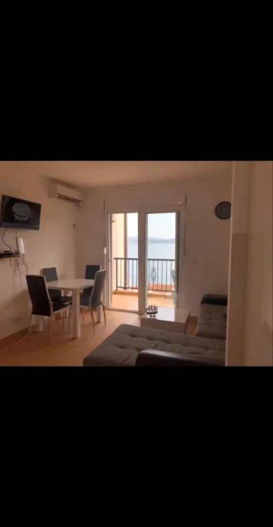 Rent, one bedroom apartment, 39m², Bijela, Herceg Novi