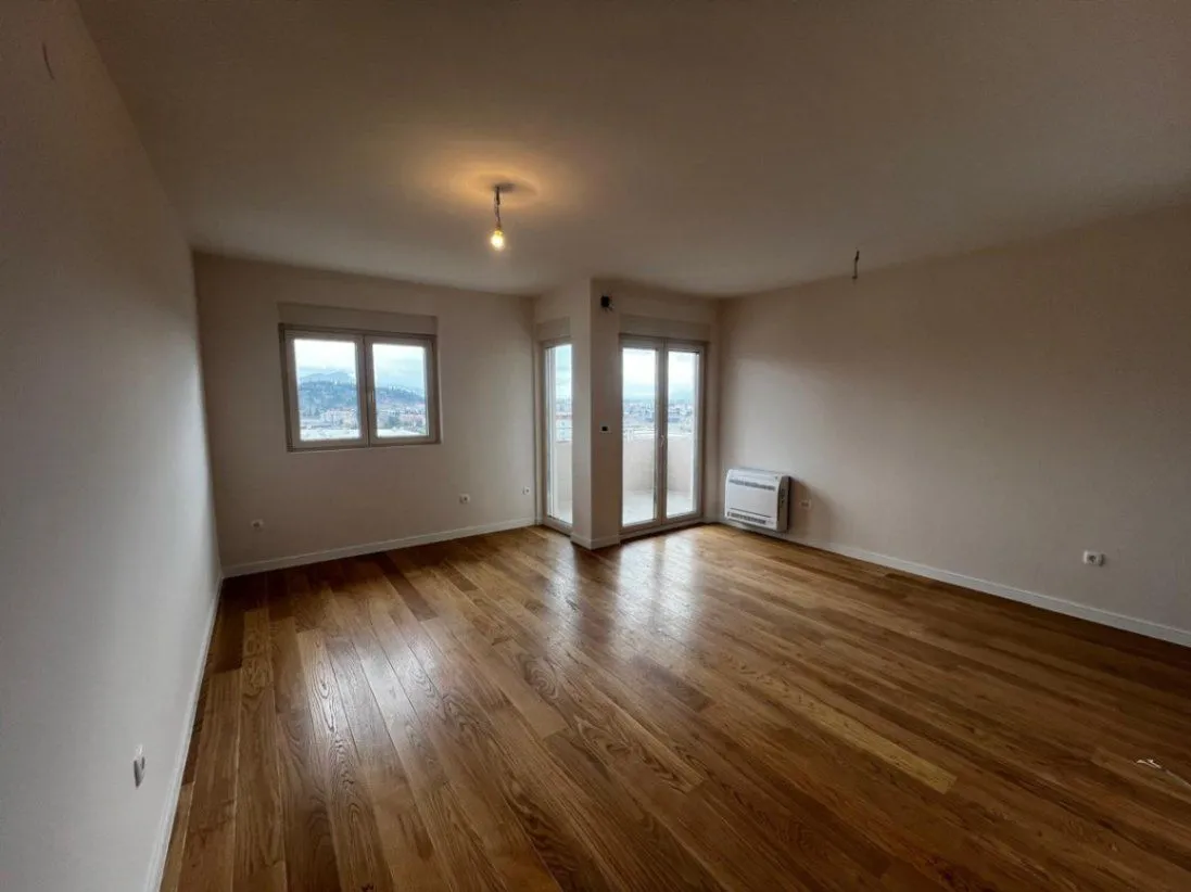 Prodaja, dvosoban stan, 71m², Central Point, Podgorica