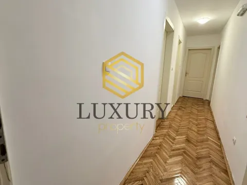 Sale, two bedroom apartment, 75m², Bečići, Budva - image 9