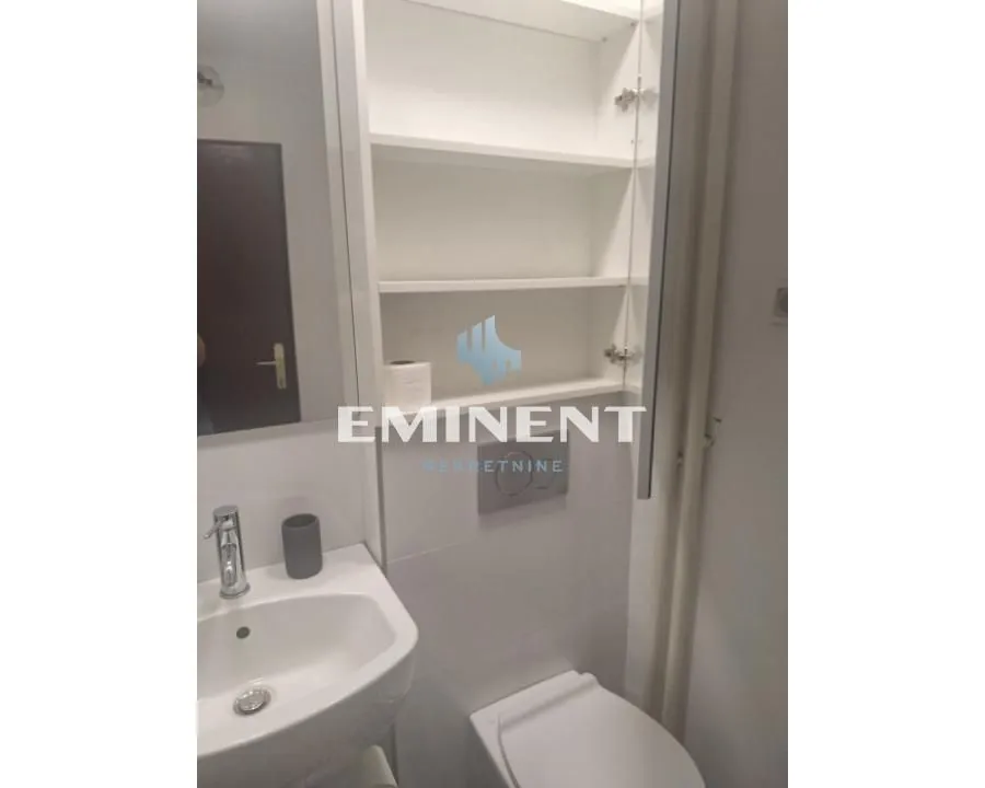 Izdavanje, dvosoban stan, 58m², Sarajevska, Beograd