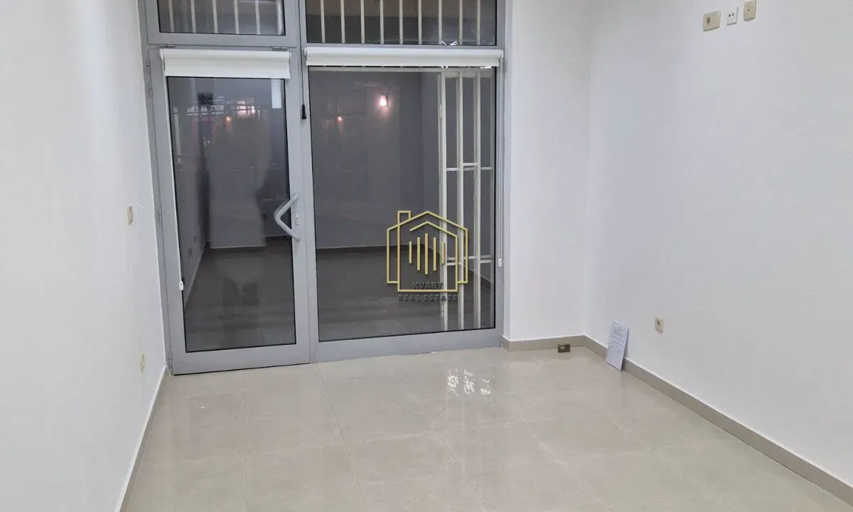 Rent, office space, 20m², Stari Aerodrom, Podgorica