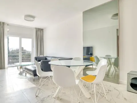 Sale, two bedroom apartment, 60m², Petrovac, Budva - image 8