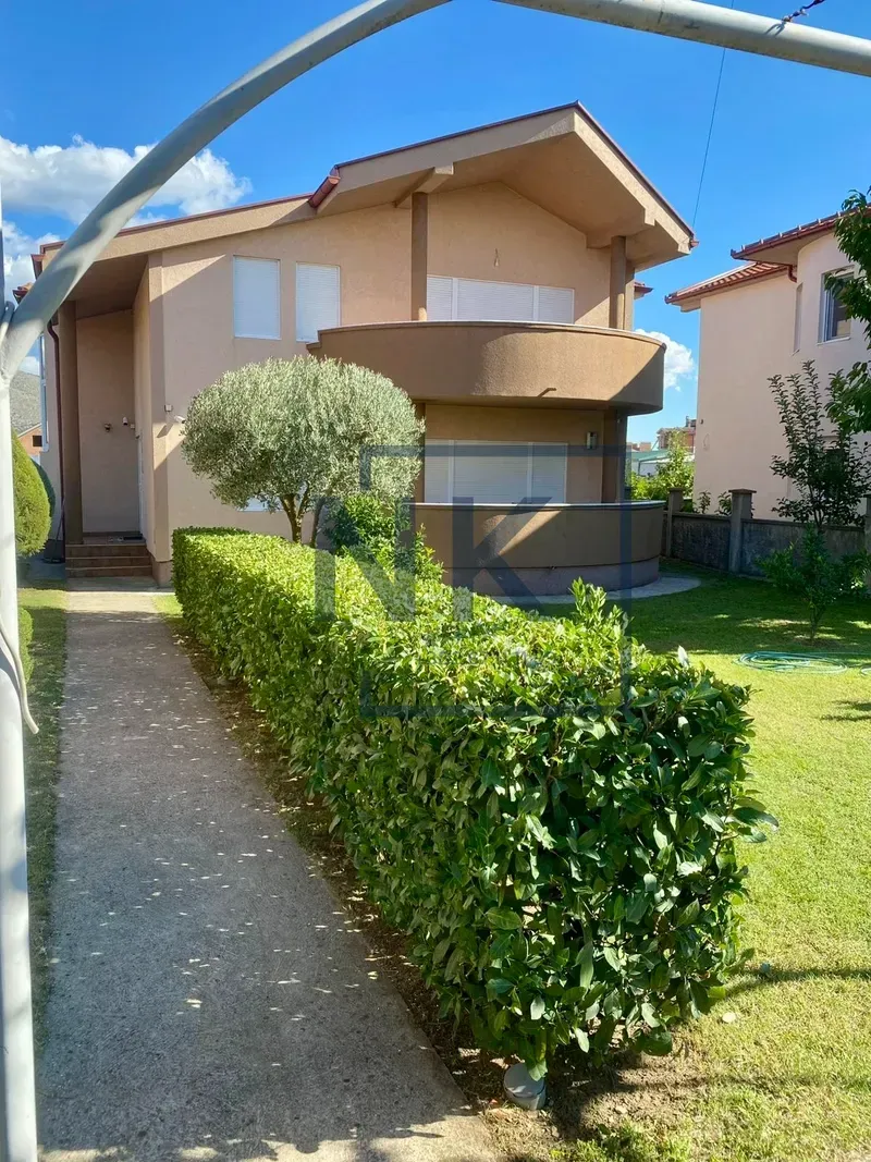 Izdavanje, kuća, 240m², Tuzi, Podgorica