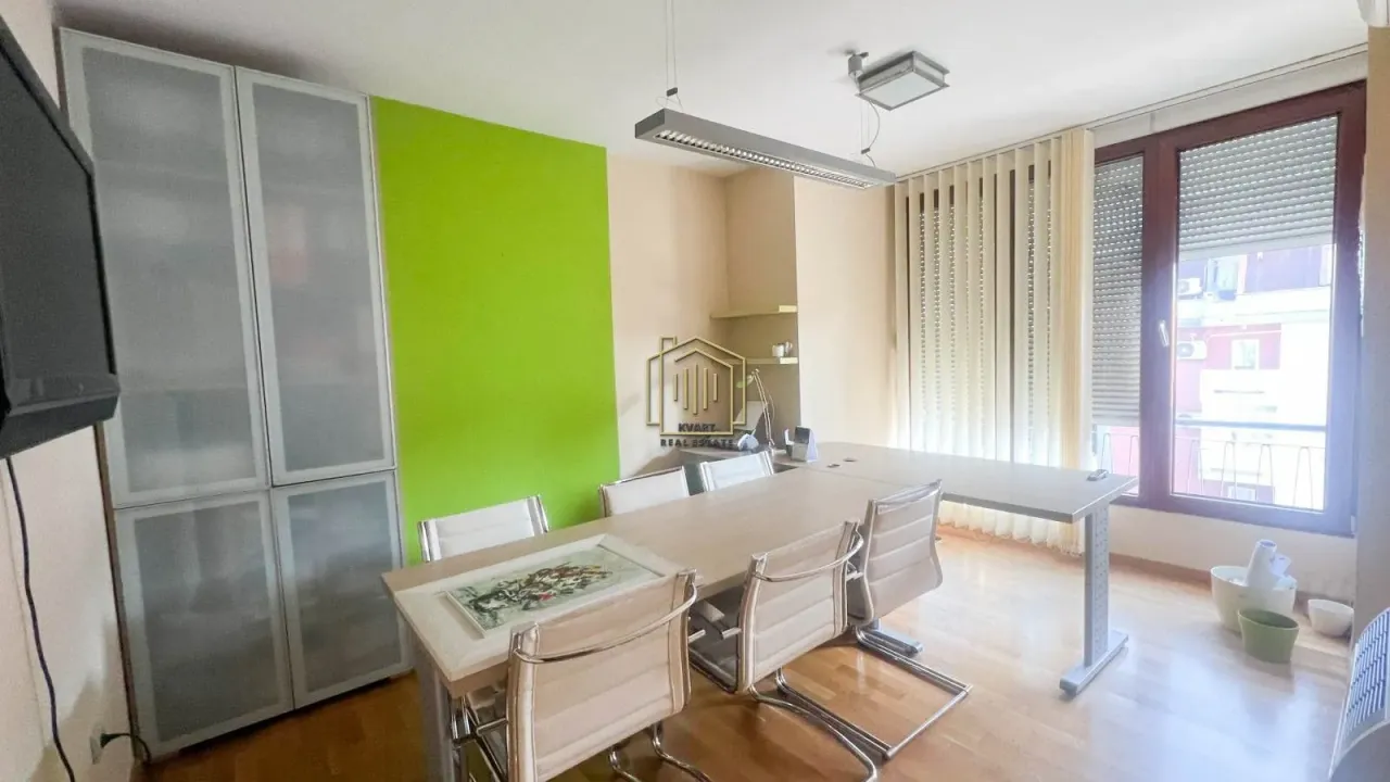 Izdavanje, poslovni prostor, 42m², Preko Morače, Podgorica