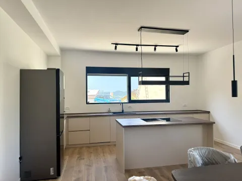 Sale, house, 370m², Kava, Tivat - image 7