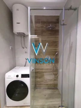 Kupatilo sa tuš kabinom, bojlerom i veš mašinom. - image 3