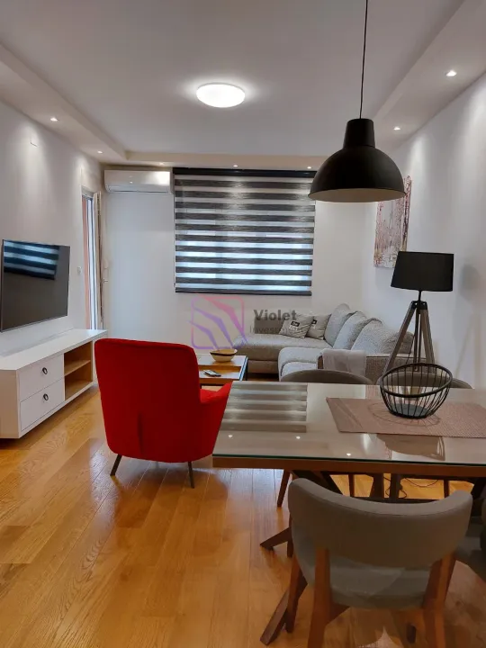 Rent, two bedroom apartment, 70m², Central Point, Podgorica