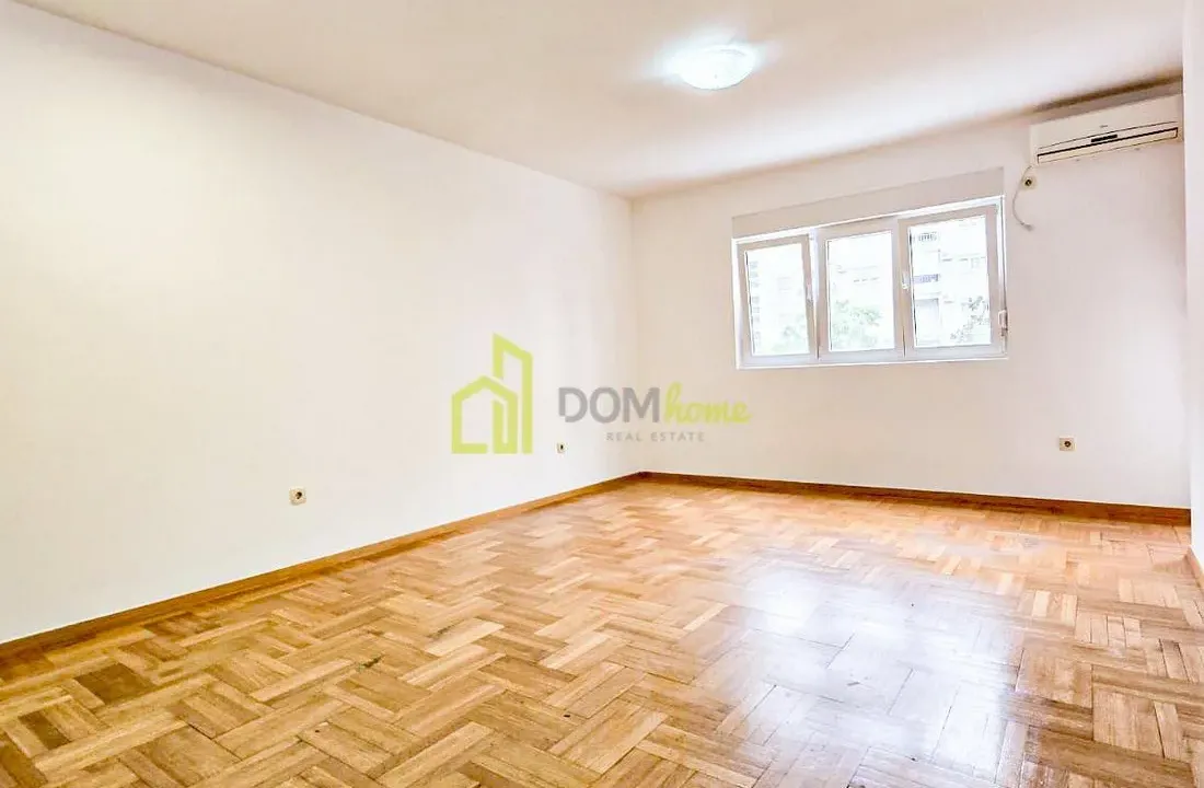 Prodaja, jednosoban stan, 50m², Pobrežje, Podgorica