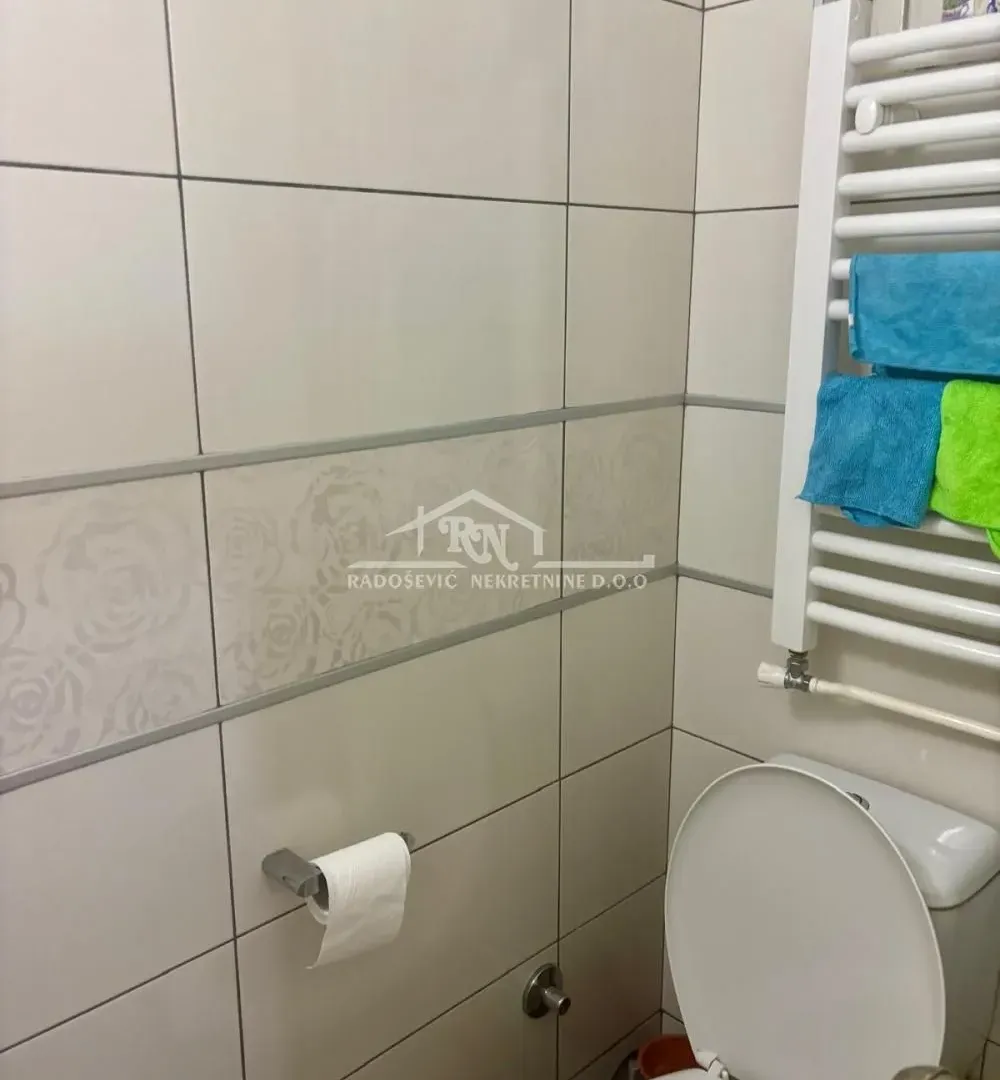 Prodaja, trosoban stan, 100m², Labudovo Brdo, Beograd