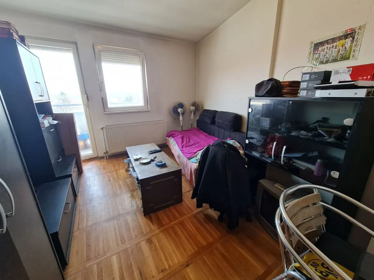 Prodaja, trosoban stan, 64m², Petrovaradin, Novi Sad