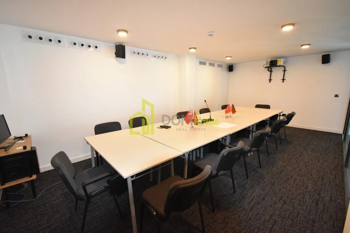 Rent, office space, 350m², Zeta, Podgorica