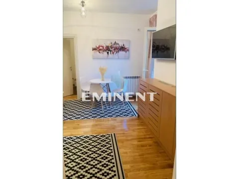 Izdavanje, dvosoban stan, 43m², Tašmajdan, Palilula Sve Podlokacije - image 2