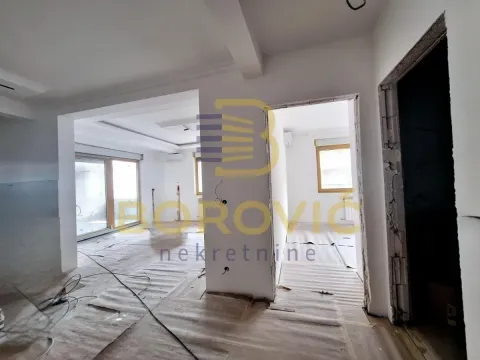 Prodaja, trosoban stan, 100m², Kluz, Zvezdara Sve Podlokacije - image 4