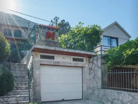 Sale, house, 215m², Stoliv, Kotor - image 10