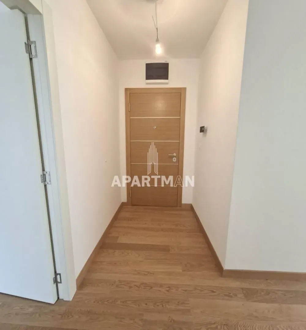 Sale, four bedroom apartment, 106m², Novi Beograd Blok 65, Novi Beograd Sve Podlokacije