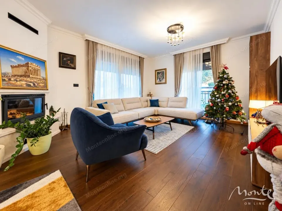 Sale, house, 166m², Tološi, Podgorica