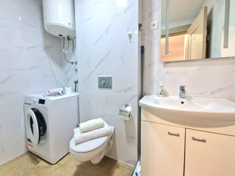 Izdavanje, jednosoban stan, 46m², Bečići, Budva - image 8