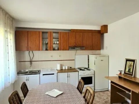 Izdavanje, kuća, 50m², Budva, Crna Gora - image 3