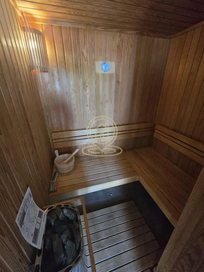 Prodaja, kuća, 402m², Sremska Kamenica, Petrovaradin