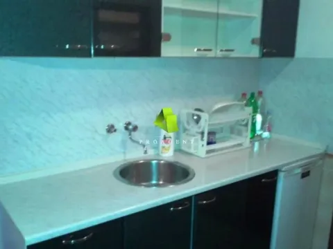 Izdavanje, trosoban stan, 78m², Medijana, Niš - image 4