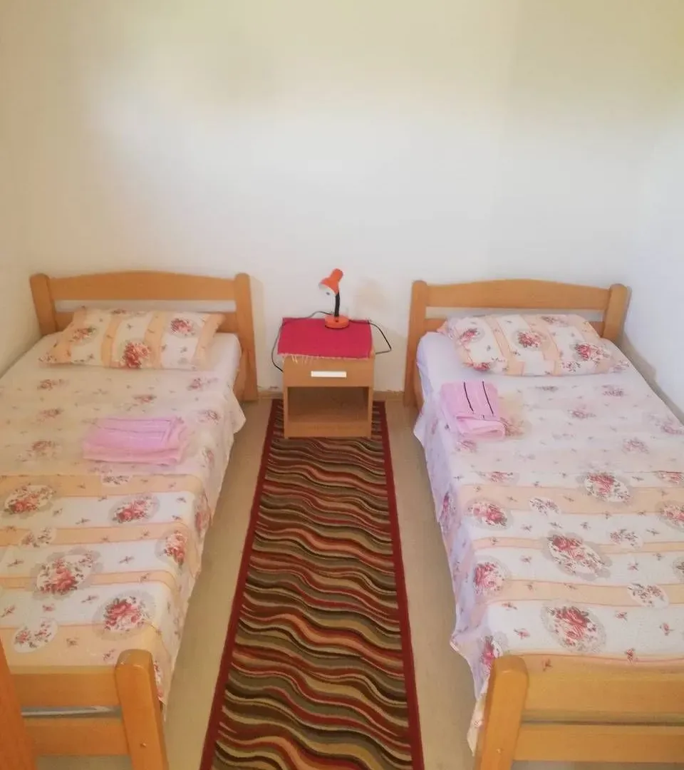 Rent, one bedroom apartment, 30m², Radovići, Tivat