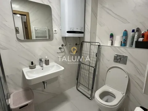 Izdavanje, jednosoban stan, 48m², City Kvart, Podgorica - image 4