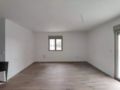 Sale, apartment, 78m², Bečići, Budva - image 2