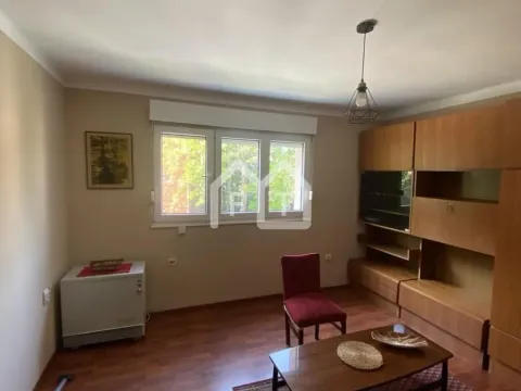 Rent, three bedroom apartment, 60m², Cvetkova Pijaca, Zvezdara Sve Podlokacije - image 4